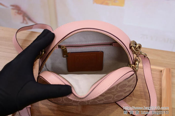 COACH蔻馳 新品發售 c家19年初新款盒子包 化妝包  Chz1607